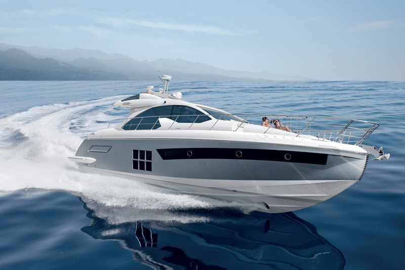 Yachts middle east - Azimut - 55S - at cannes
