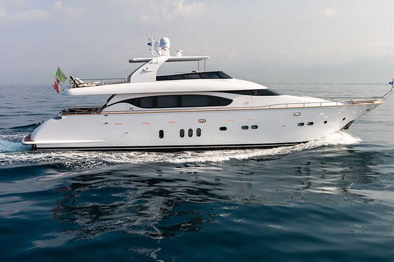 yachts middle east - Maiora 27