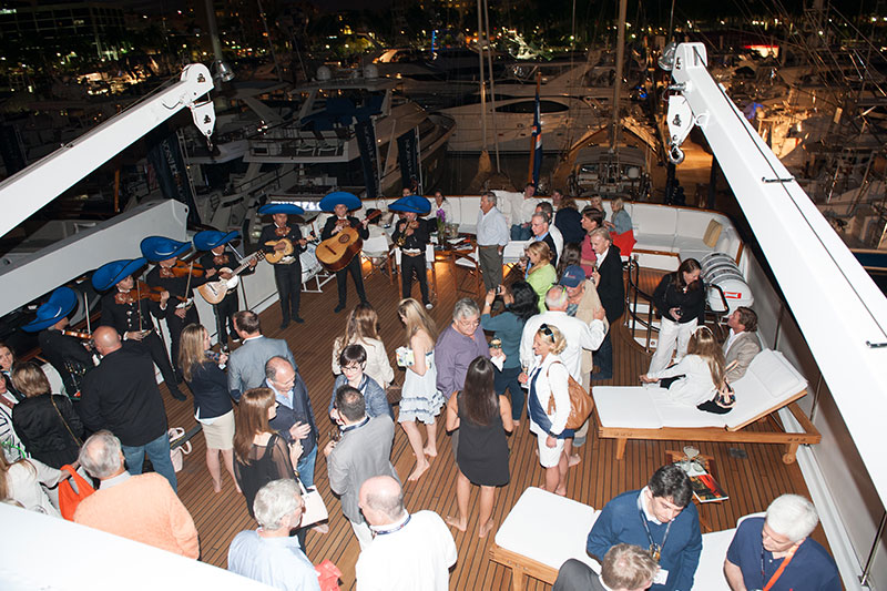 yachts middle east - Guido De Groot - Palm Beach Party