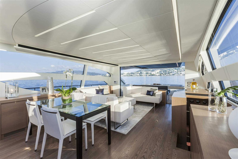 Yachts middle east - pershing 82 - 1