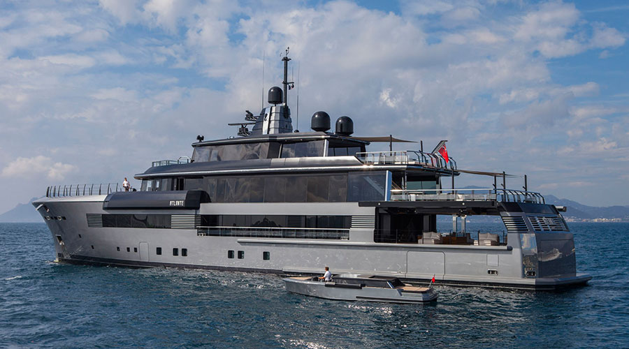 yachts middle east - CRN 55 mtr Atlante